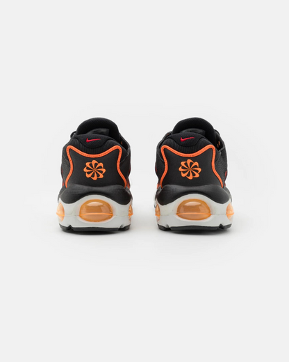 Nike Air Max TW SE - Negro/Naranja